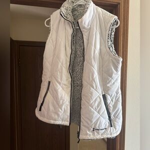 Free Country White Quilted Vest with Sherpa Lining